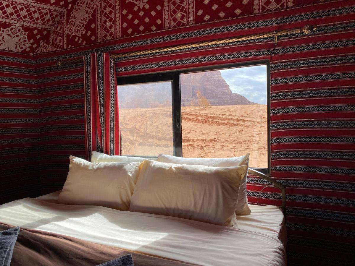 Hotel Bedouin Yoga & Trekking Camp Wadi Rum Extérieur photo