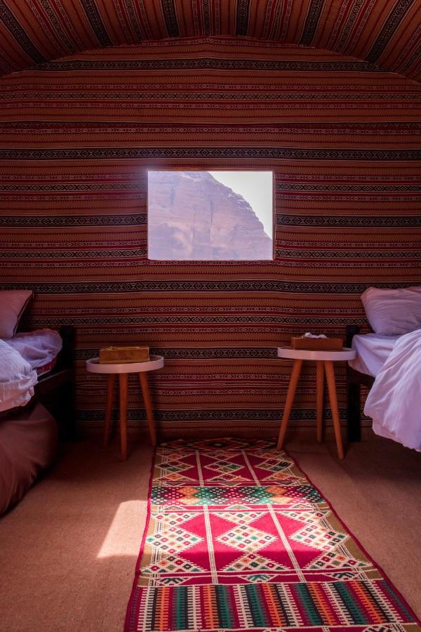 Hotel Bedouin Yoga & Trekking Camp Wadi Rum Extérieur photo