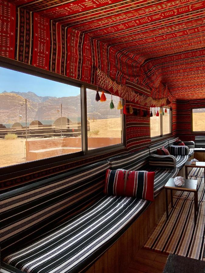 Hotel Bedouin Yoga & Trekking Camp Wadi Rum Extérieur photo