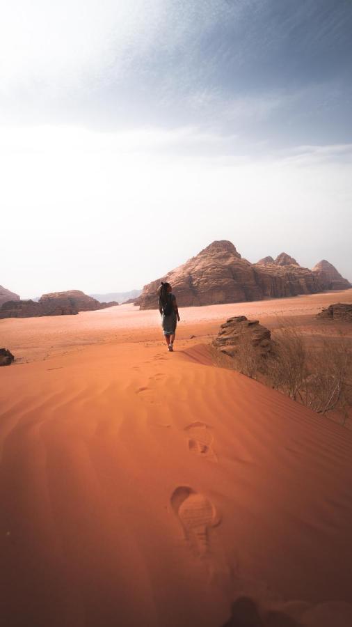 Hotel Bedouin Yoga & Trekking Camp Wadi Rum Extérieur photo