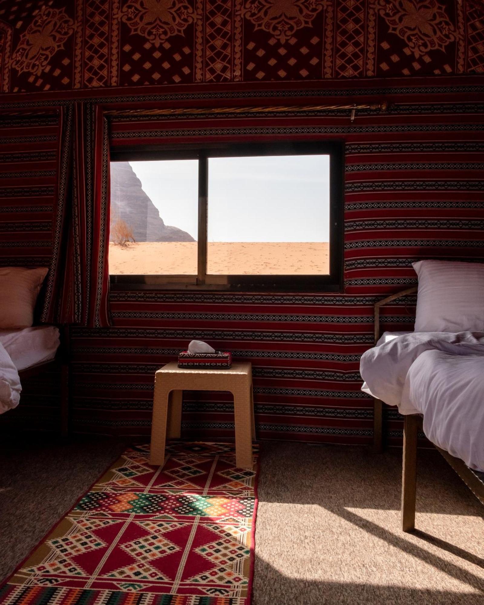 Hotel Bedouin Yoga & Trekking Camp Wadi Rum Extérieur photo