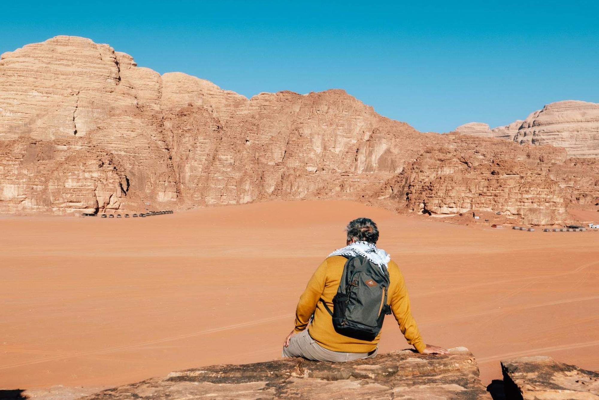 Hotel Bedouin Yoga & Trekking Camp Wadi Rum Extérieur photo