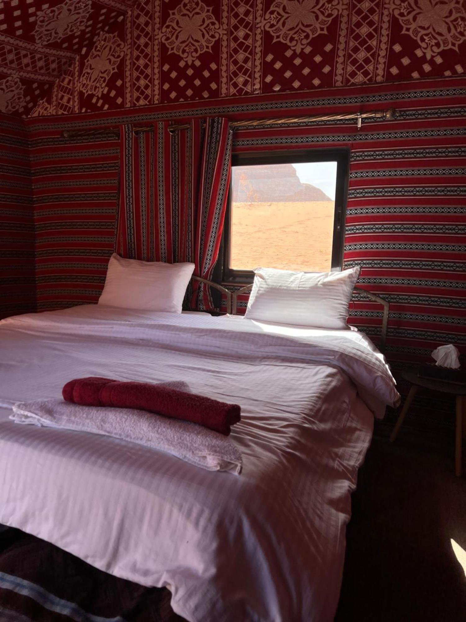 Hotel Bedouin Yoga & Trekking Camp Wadi Rum Extérieur photo