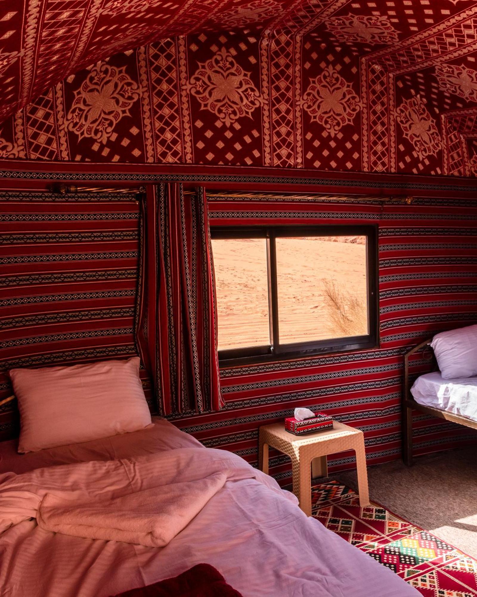 Hotel Bedouin Yoga & Trekking Camp Wadi Rum Extérieur photo